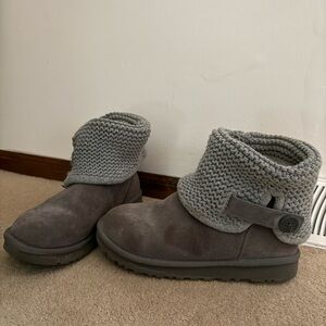 UGG Gray Ankle Boots with Knit Cuff